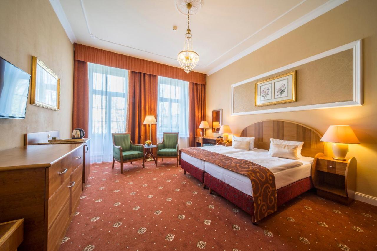 Spa Resort Pawlik-Aquaforum Františkovy Lázně 外观 照片