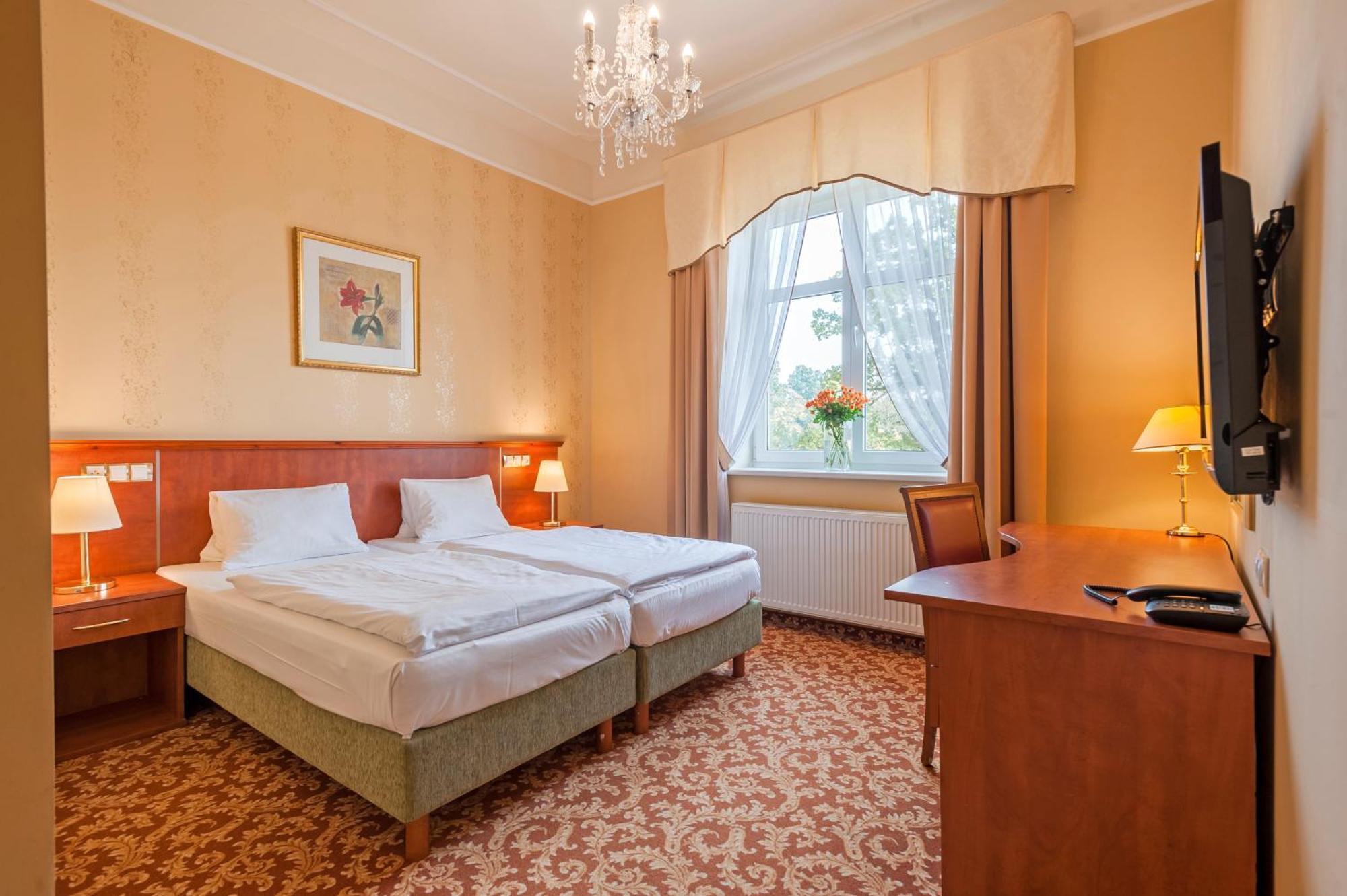 Spa Resort Pawlik-Aquaforum Františkovy Lázně 外观 照片