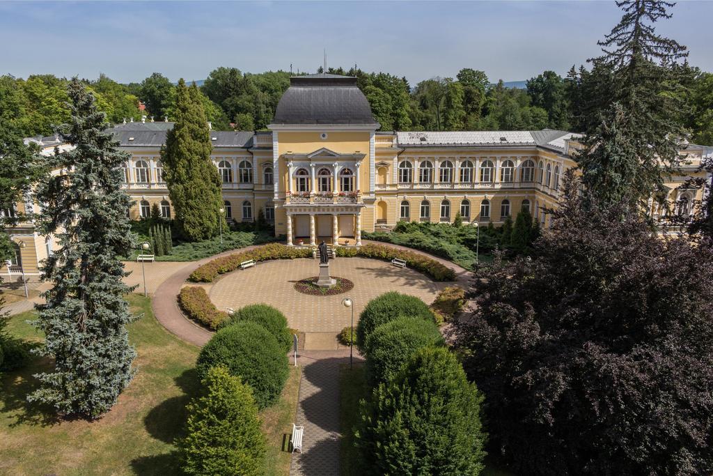 Spa Resort Pawlik-Aquaforum Františkovy Lázně 外观 照片
