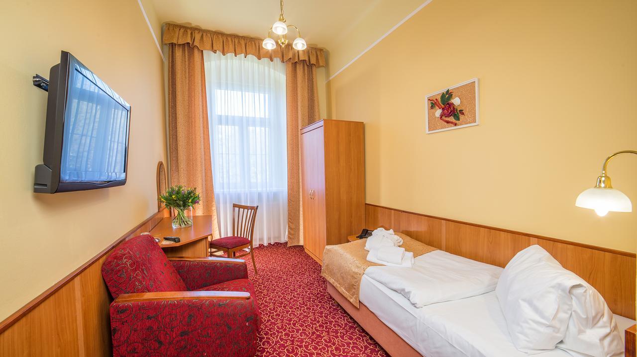 Spa Resort Pawlik-Aquaforum Františkovy Lázně 客房 照片