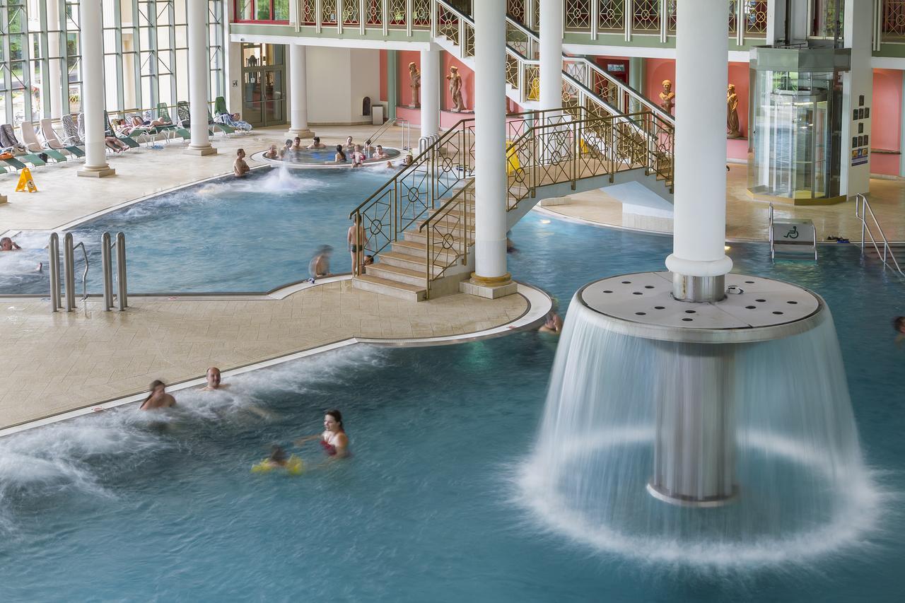 Spa Resort Pawlik-Aquaforum Františkovy Lázně 外观 照片