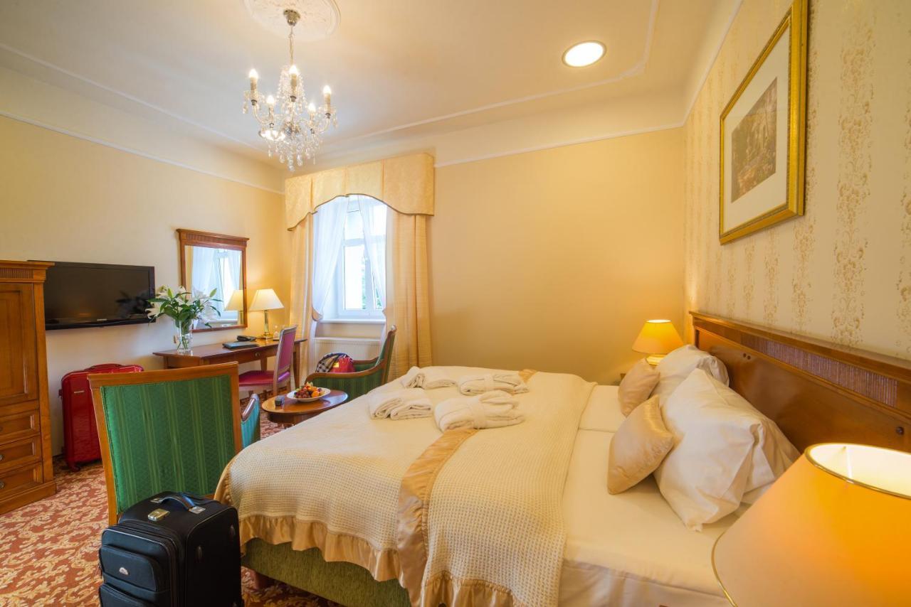 Spa Resort Pawlik-Aquaforum Františkovy Lázně 外观 照片